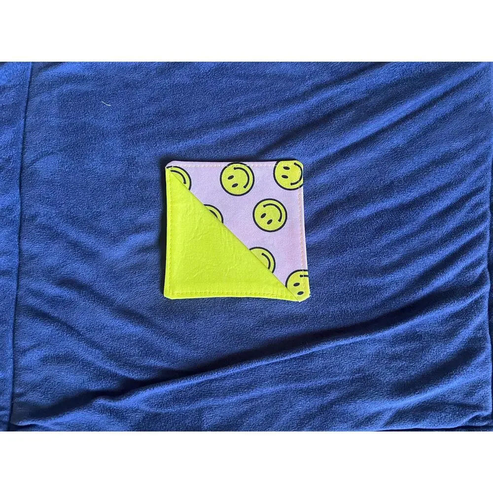 NWOT Smiley Faces, Small Book Sleeve, Front Zipper Pocket, Corner Bookmark